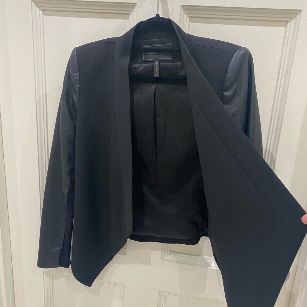 Chic BCBG blazer with vegan leather sleeve detail